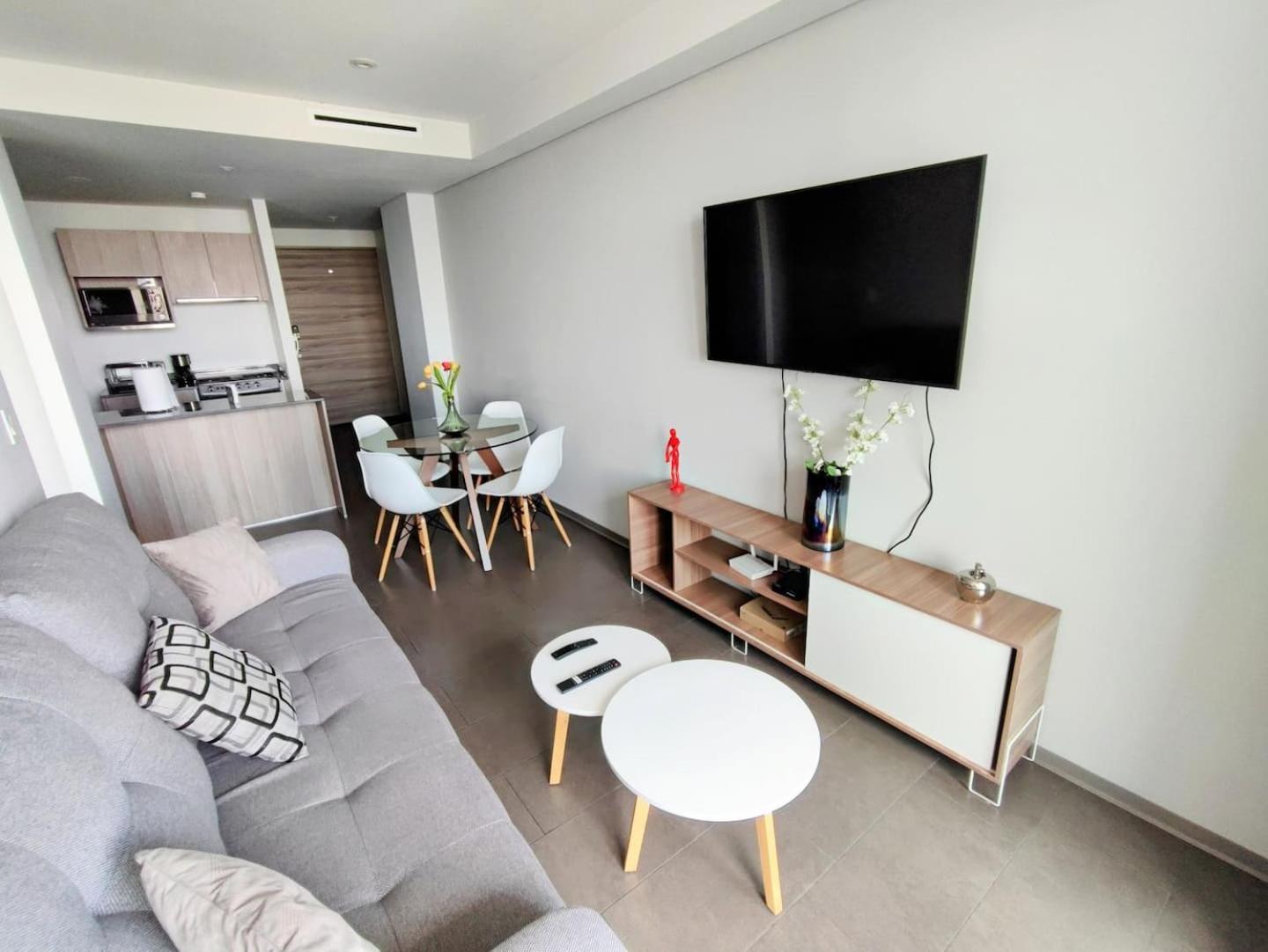 Alluring Views, Luxuriously Appointed In Polanco Kota Meksiko Bagian luar foto